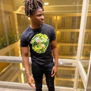 Meet your Posher, Cháins